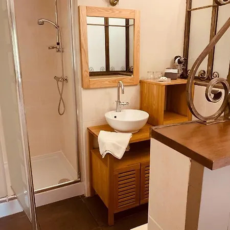 Bed & Breakfast La Maison Rouzies La Bastide-l'Eveque