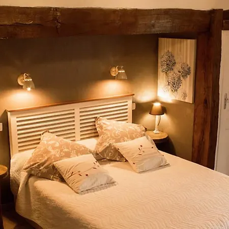 La Maison Rouzies Bed & Breakfast 3*